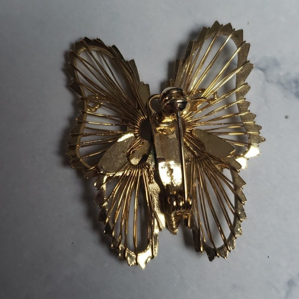 ‎Butterfly 🦋 Brooche - Picture 4 of 6